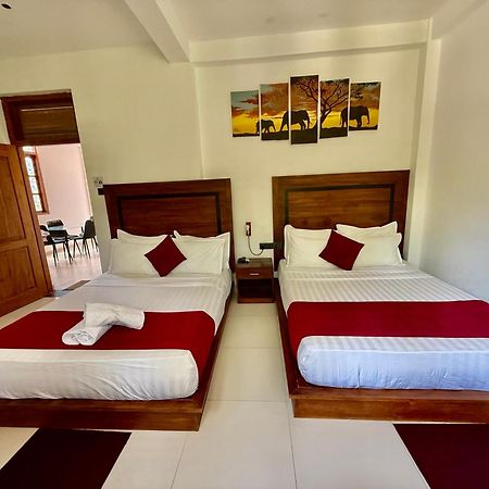 Divine Villa Anurâdhapura Extérieur photo