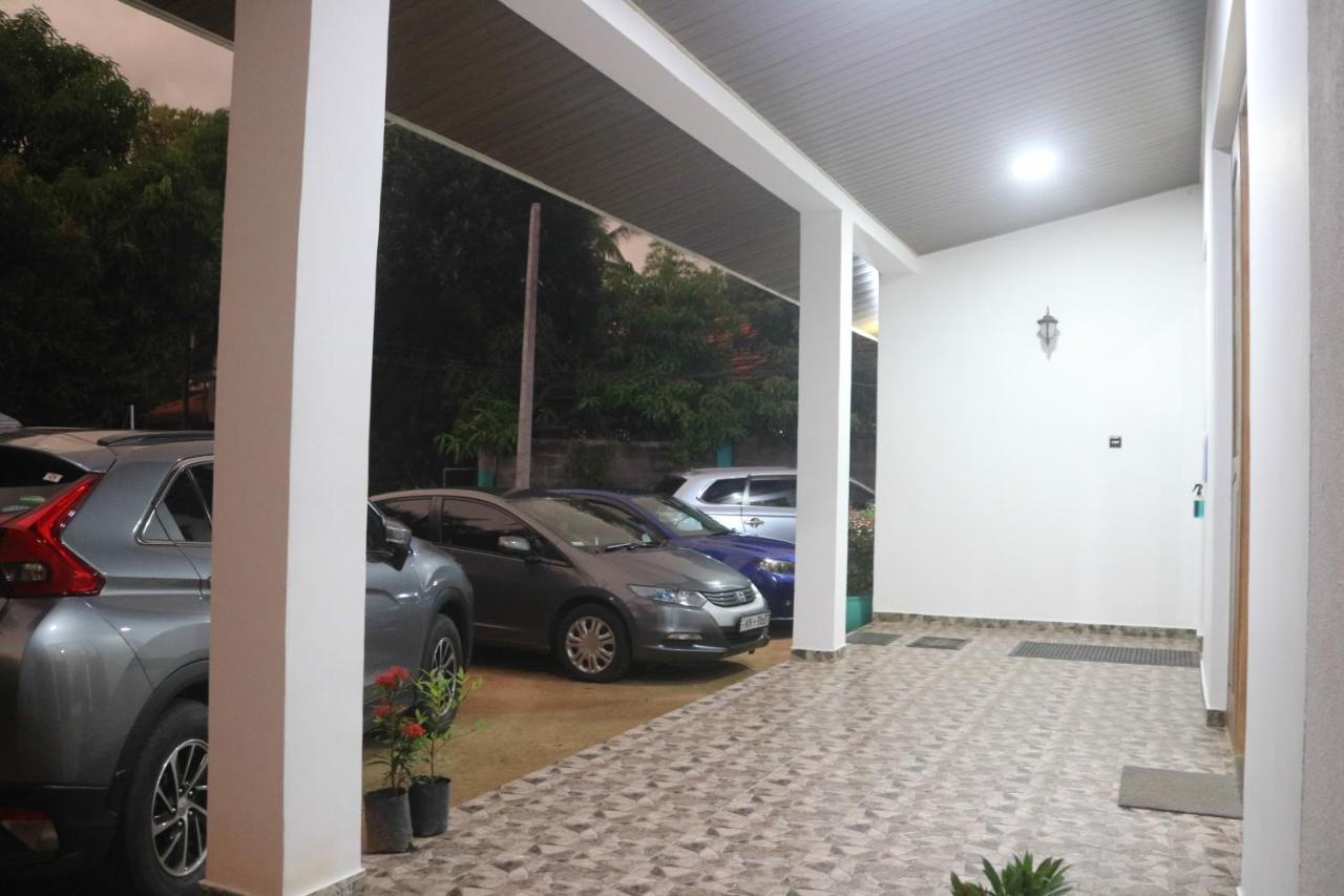 Divine Villa Anurâdhapura Extérieur photo