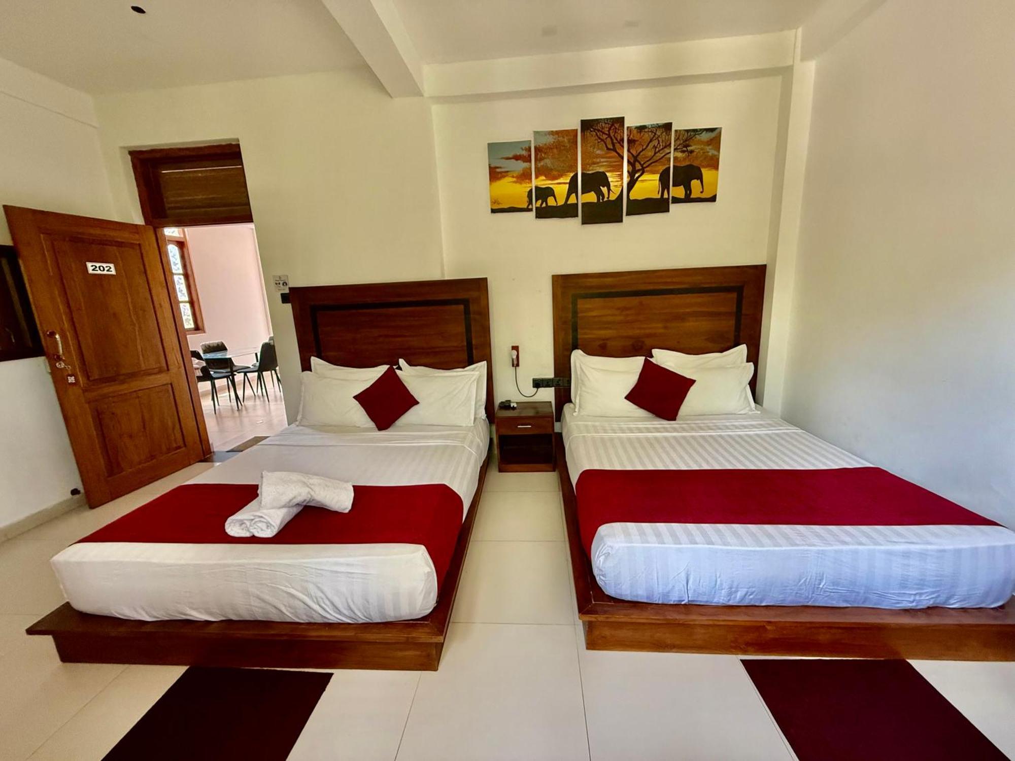 Divine Villa Anurâdhapura Extérieur photo
