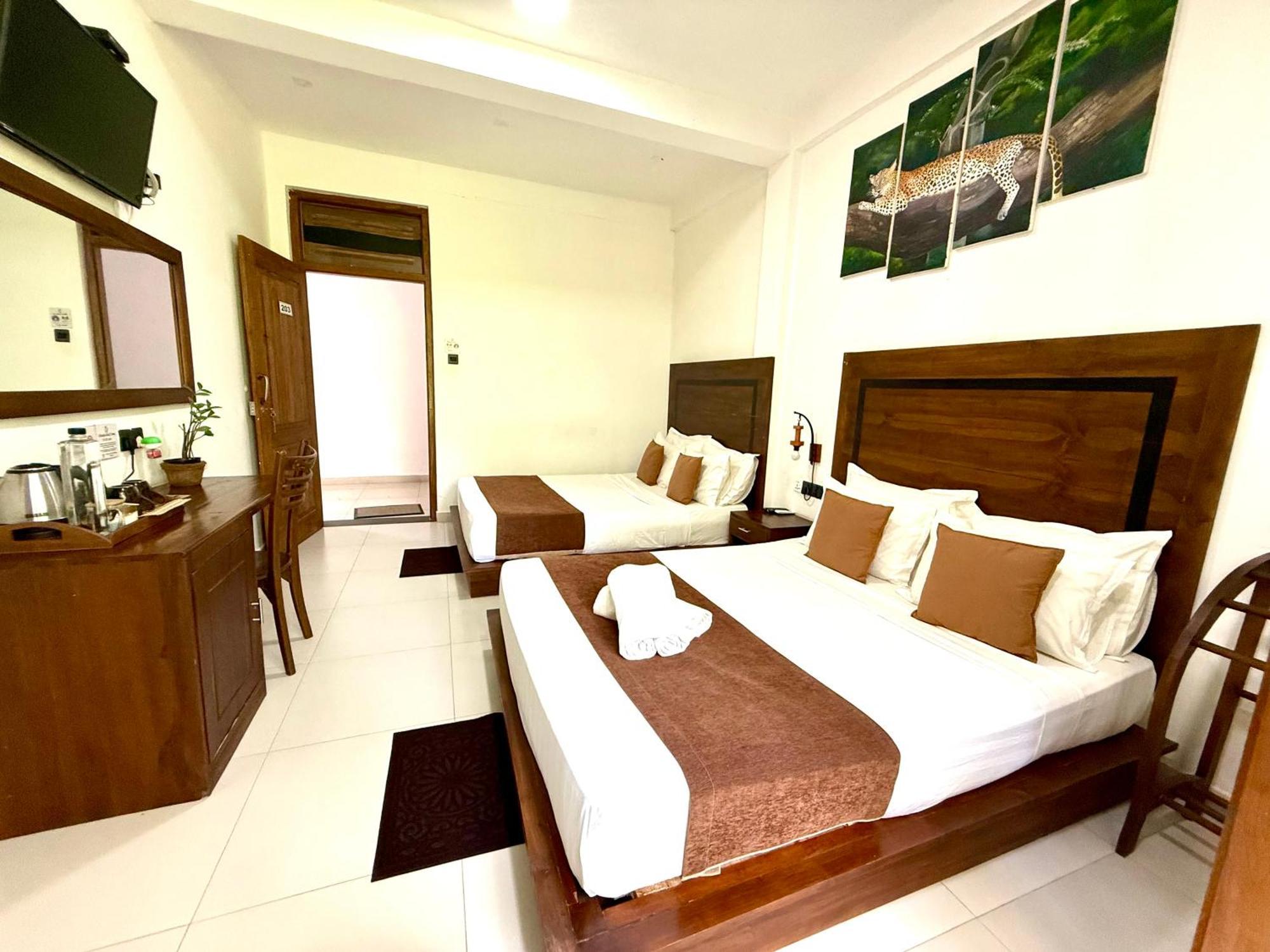 Divine Villa Anurâdhapura Extérieur photo